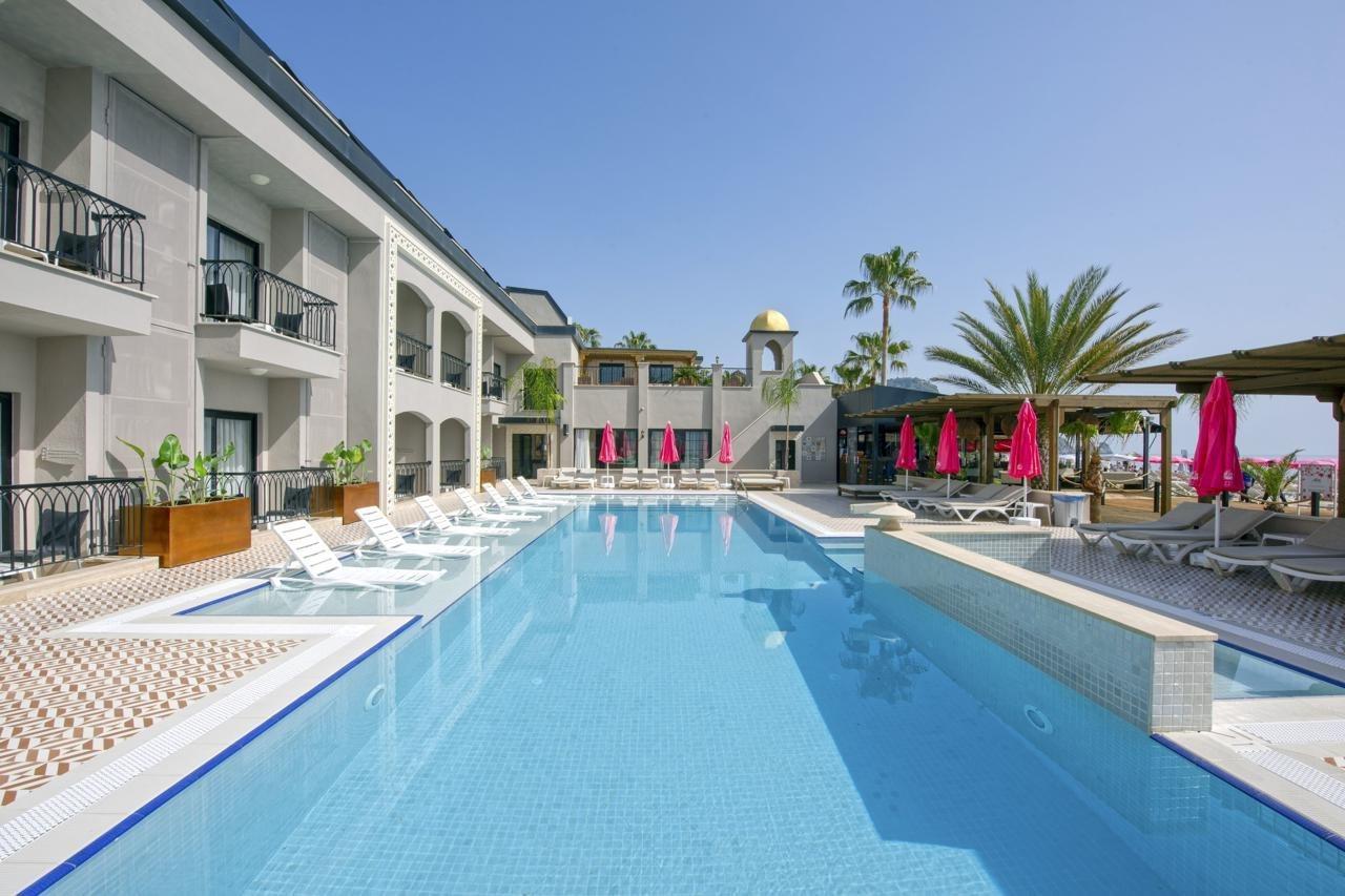 Alaaddin Beach Hotel - Adult Only Аланя Екстериор снимка